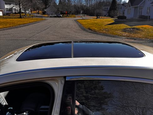 Used 2014 Lincoln MKS AWD w/ Equipment Group 101A image 6