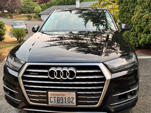 Used 2018 Audi Q7 3.0T Prestige AWD/4WD image 4