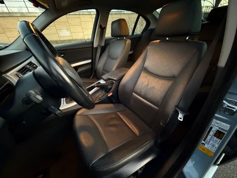 Used 2009 BMW 335i xDrive 335i xDrive Sedan 4D image 23