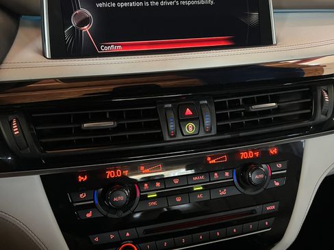 Used 2016 BMW X5 xDrive50i AWD/4WD image 8