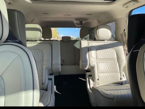 Used 2021 Lincoln Navigator Black Label AWD/4WD image 15