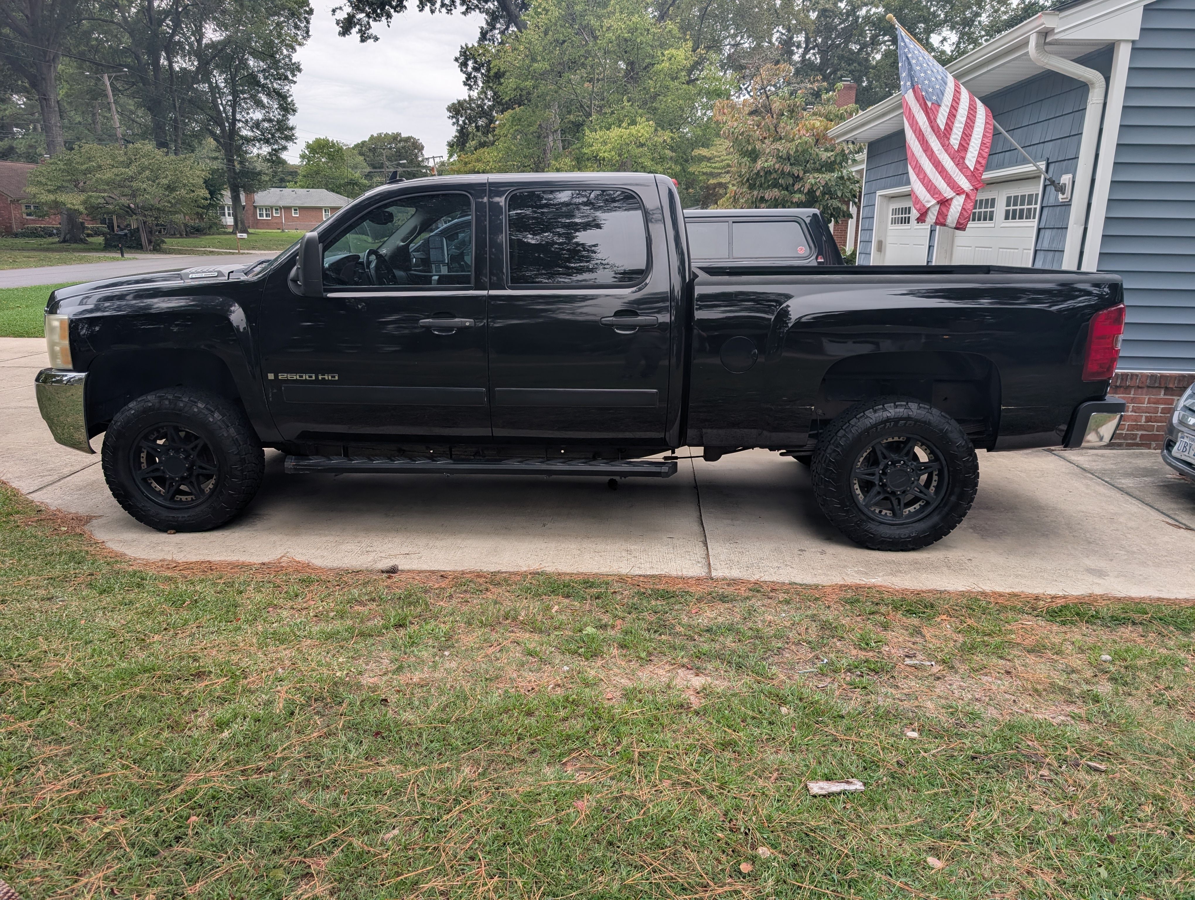Used 2008 Chevrolet Silverado 2500 LT w/ 1LT Convenience Package AWD/4WD image 12
