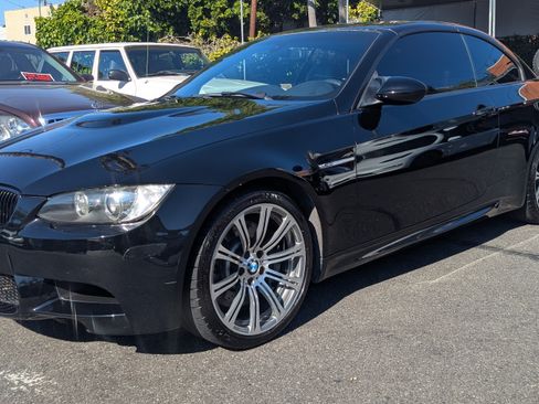 Used 2010 BMW M3 Convertible image 28