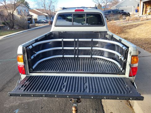 Used 2004 Toyota Tacoma PreRunner image 6