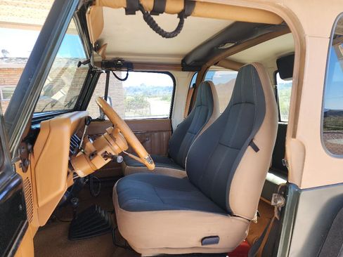 Used 1995 Jeep Wrangler Sahara image 10