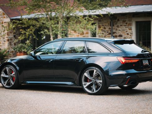 Used 2021 Audi RS 6 image 1