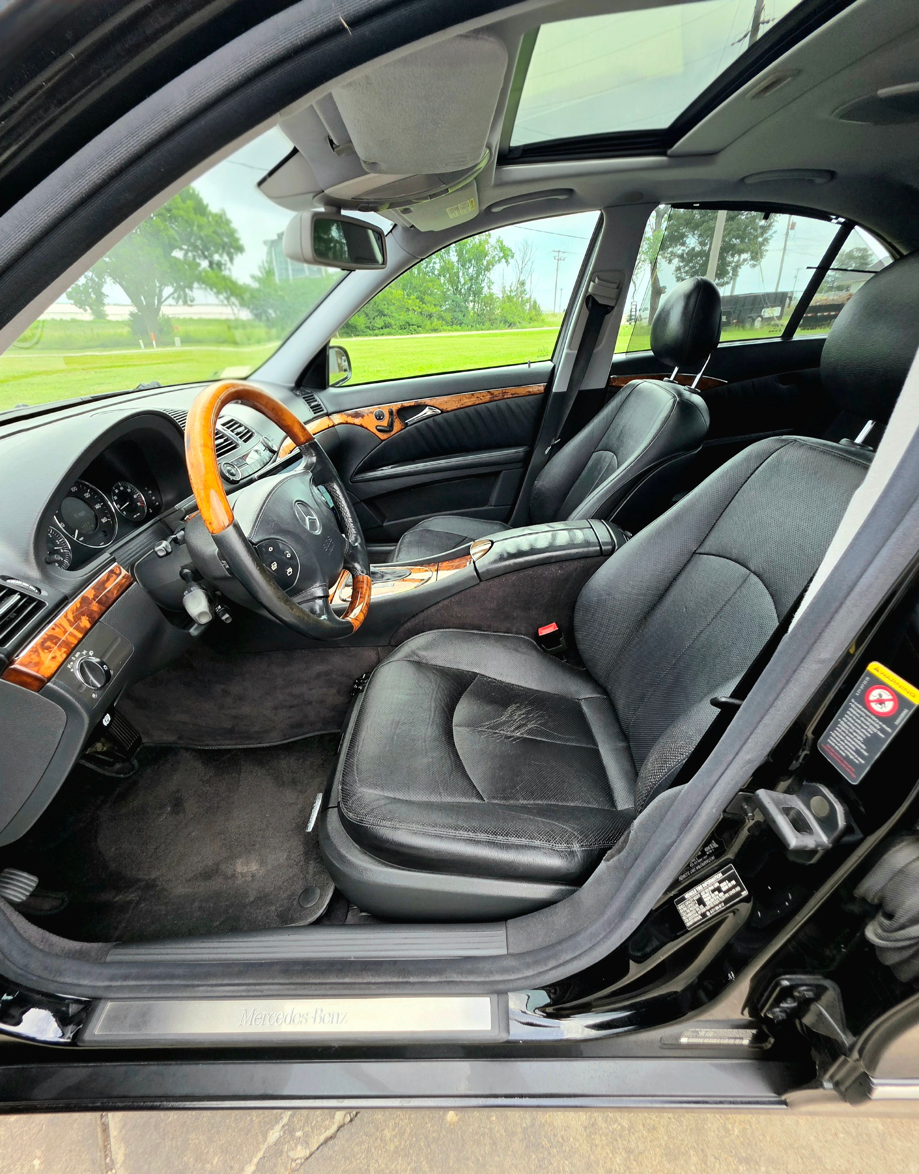 Used 2004 Mercedes-Benz E 320 Sedan image 6