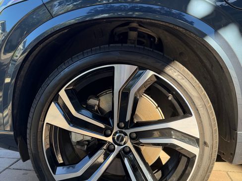 Used 2022 Volvo XC90 T8 R-Design w/ Advanced Package AWD/4WD image 14