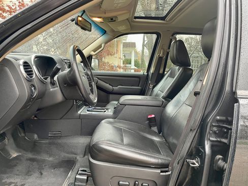 Used 2010 Ford Explorer Sport Trac Limited AWD/4WD image 5