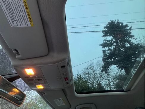 Used 2018 Volkswagen Golf SE image 6