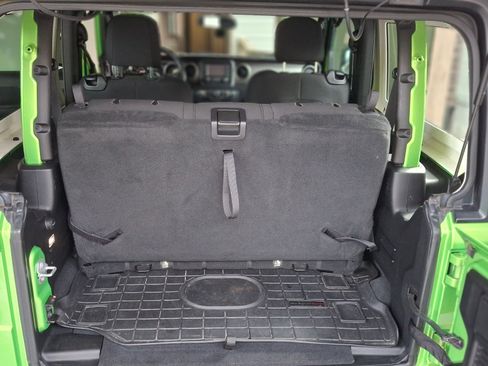 Used 2018 Jeep Wrangler Sport image 21