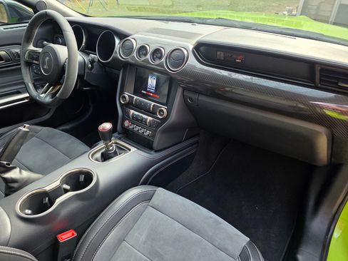 Used 2020 Ford Mustang Shelby GT350 w/ Technology Package image 15