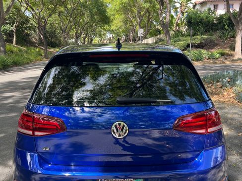 Used 2019 Volkswagen Golf R 4-Door AWD/4WD image 2
