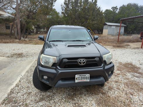 Used 2015 Toyota Tacoma Pickup 4D 5 ft w/ TRD Sport Package image 6