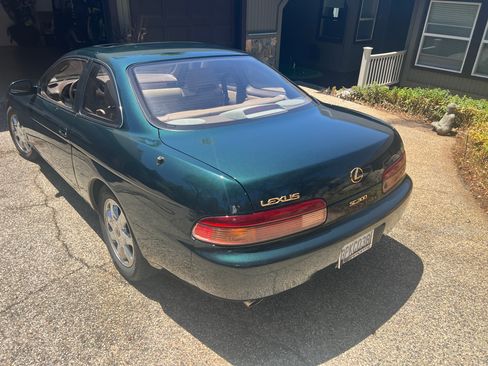 Used 1996 Lexus SC 300 Coupe RWD image 12