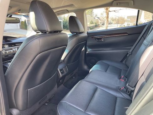 Used 2013 Lexus ES 350 w/ Luxury Pkg image 23