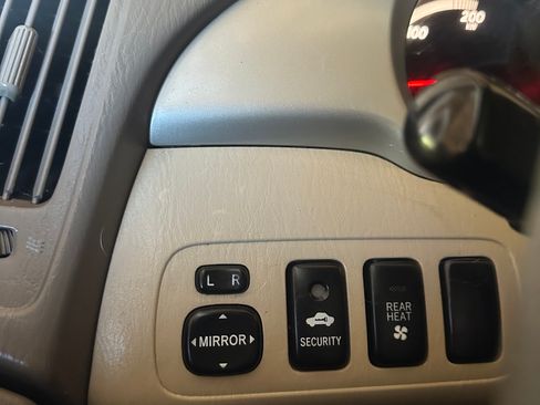 Used 2006 Toyota Highlander Hybrid image 17