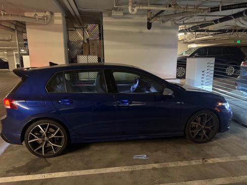 Used 2024 Volkswagen Golf R image 2
