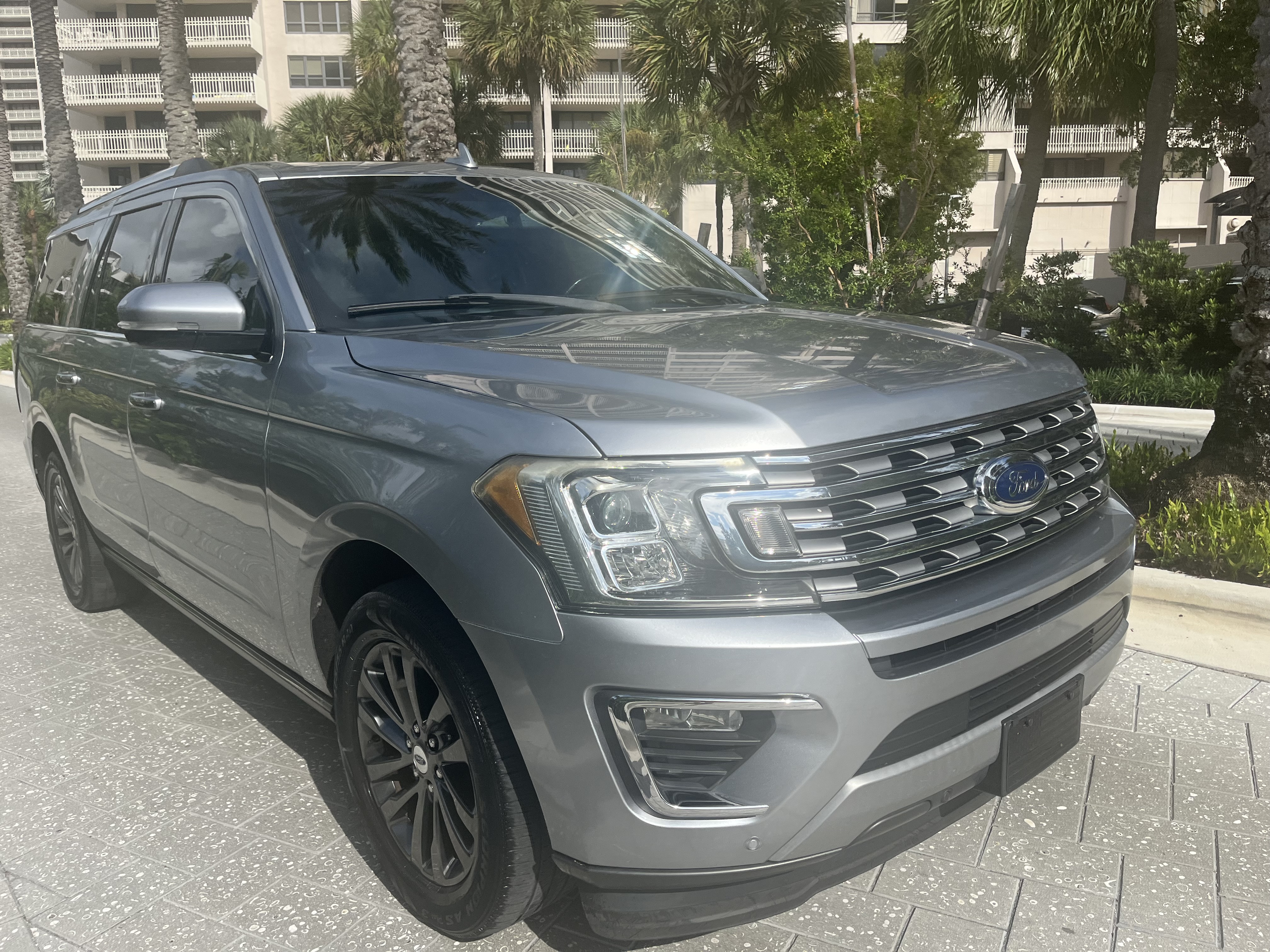 Used 2020 Ford Expedition Max Limited RWD image 18