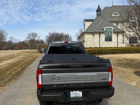 Used 2018 Ford F350 Platinum image 8