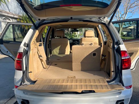 Used 2011 BMW X5 xDrive35i image 13