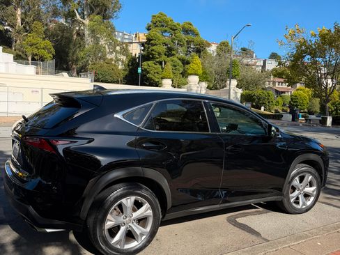 Used 2017 Lexus NX 200t AWD w/ Premium Package image 9