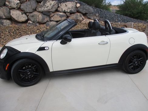 Used 2013 MINI Cooper Roadster FWD image 1