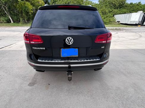 Used 2016 Volkswagen Touareg Sport AWD/4WD image 5