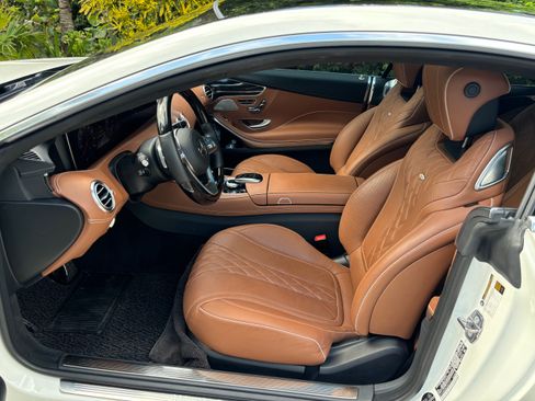 Used 2020 Mercedes-Benz S 560 4MATIC Coupe image 12