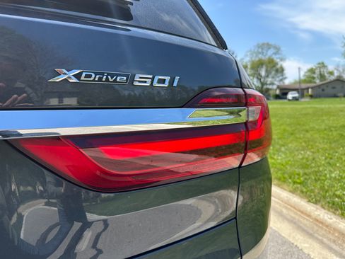 Used 2019 BMW X7 xDrive50i w/ Dynamic Handling Package AWD/4WD image 10