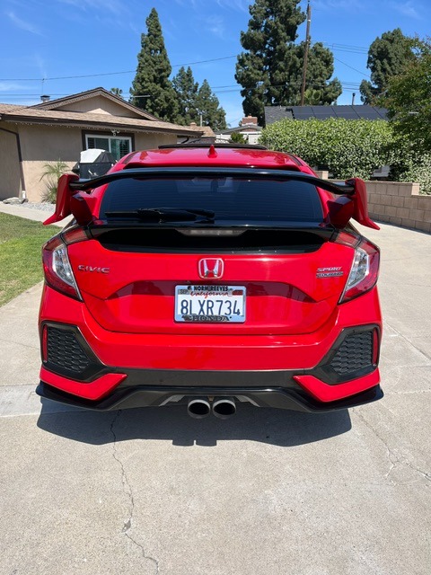 Used 2018 Honda Civic Sport Touring image 2