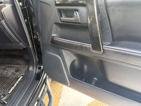 Used 2015 Toyota 4Runner Trail Premium image 25