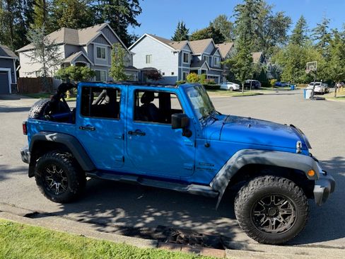 Used 2016 Jeep Wrangler Unlimited Sport w/ Quick Order Package 24S image 2