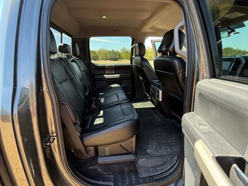 Used 2018 Ford F250 Lariat w/ Lariat Value Package image 15