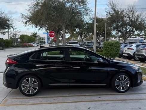 Used 2018 Hyundai Ioniq Limited w/ Limited Ultimate Package 03 image 2