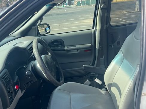 Used 2004 Chevrolet Venture Plus w/ Climate Package image 13