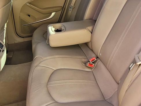 Used 2010 Cadillac CTS Premium image 16