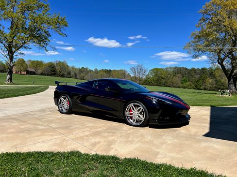 Used 2021 Chevrolet Corvette Stingray Premium Conv w/ Z51 Performance Package RWD image 12