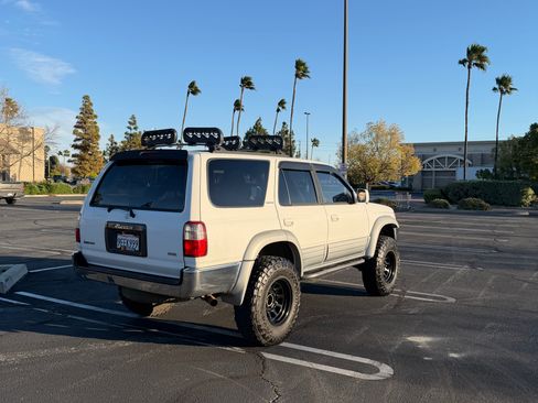Used 1996 Toyota 4Runner Limited image 6
