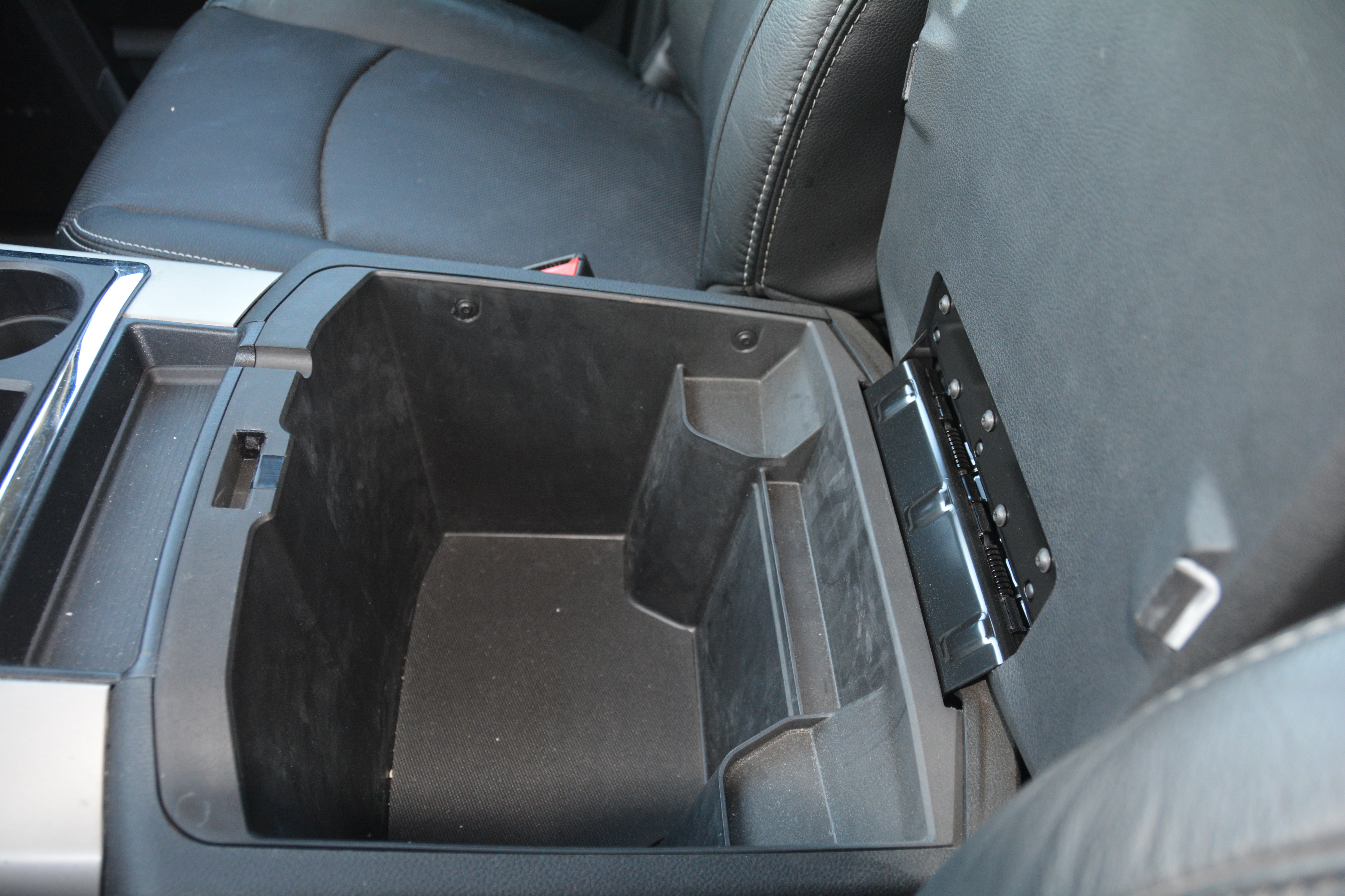 Used 2014 RAM 3500 Laramie AWD/4WD image 22