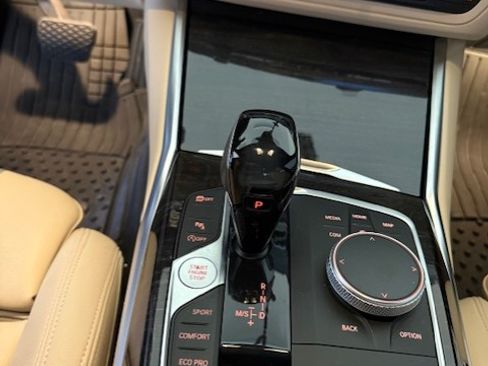 Used 2019 BMW 330i Sedan w/ Driving Assistance Package image 13