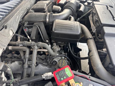 Used 2014 Ford Expedition XL image 15