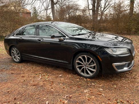 Used 2019 Lincoln MKZ Reserve w/ Reserve Plus Package image 2