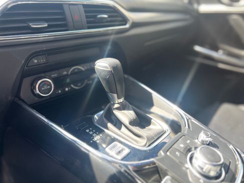Used 2018 MAZDA CX-9 Touring w/ Touring Premium Package image 30