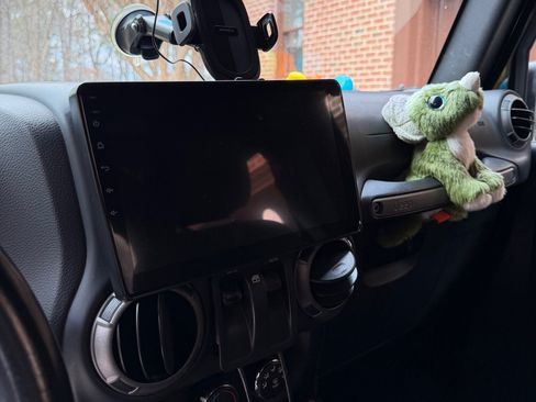 Used 2016 Jeep Wrangler Sport image 6