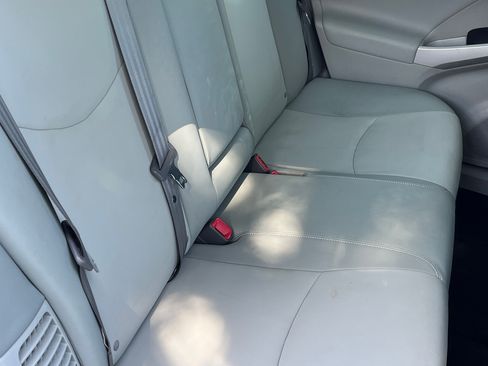 Used 2015 Toyota Prius Five image 12