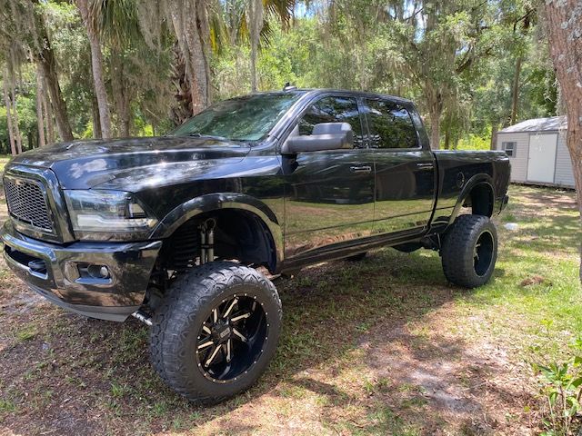 Used 2017 RAM 2500 Laramie AWD/4WD image 2