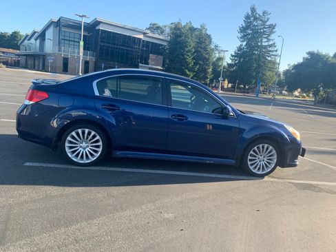 Used 2010 Subaru Legacy 2.5GT Premium AWD/4WD image 5
