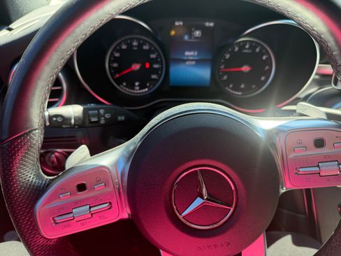 Used 2022 Mercedes-Benz GLC 300 4MATIC image 9