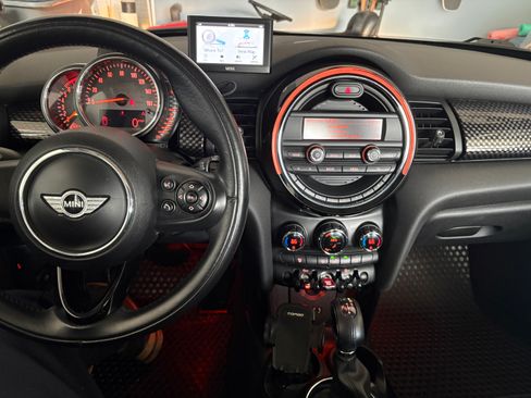 Used 2015 MINI Cooper S image 10